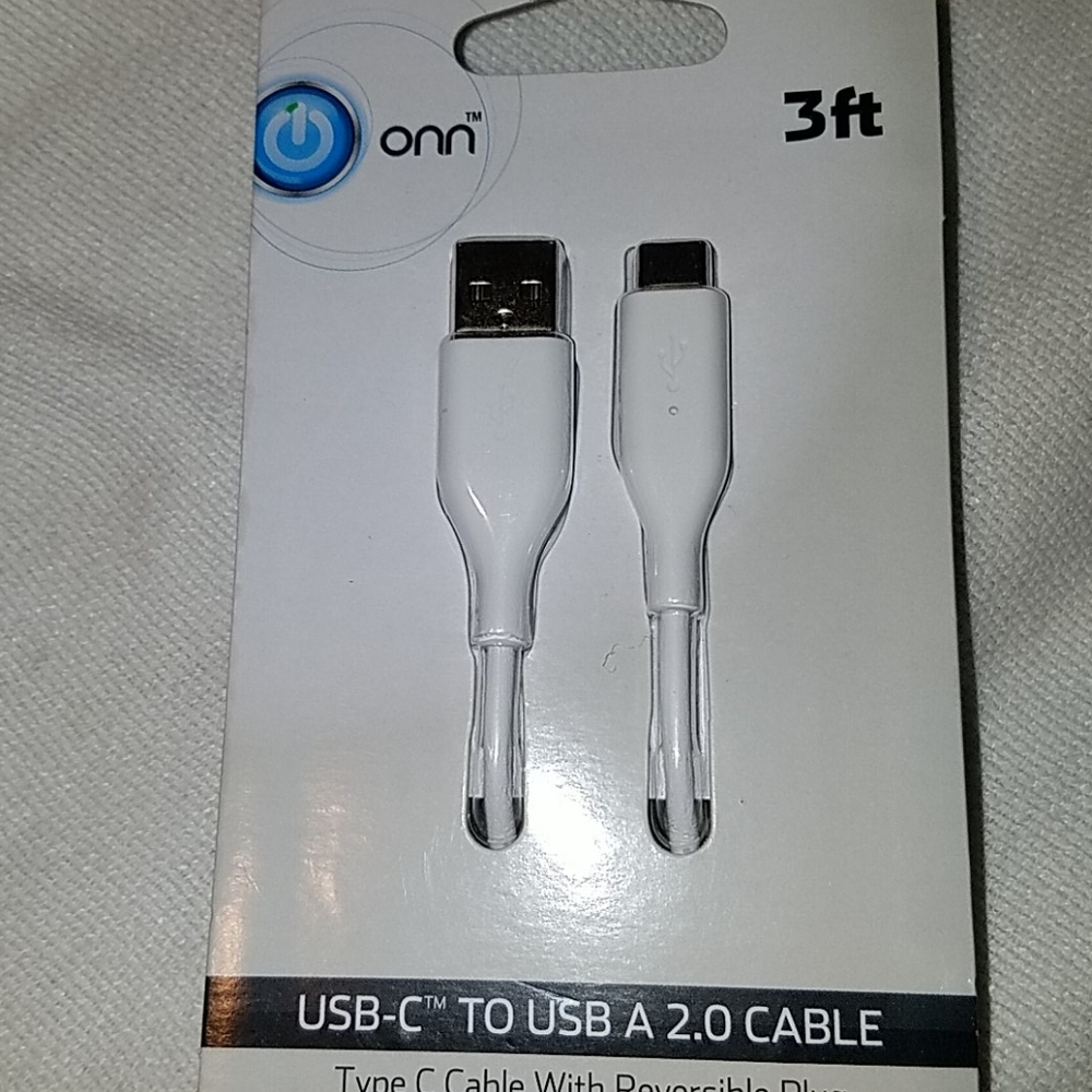 Onn 3 ft USB-C to USB A 2.0 Cable - Picture 2 of 11